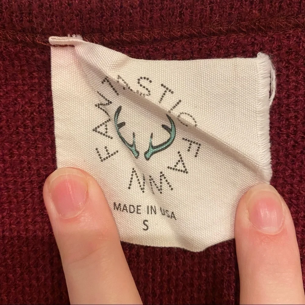 Fantastic Fawn | Peplum V Neck Sweater Maroon Size Small - Picture 6 of 6